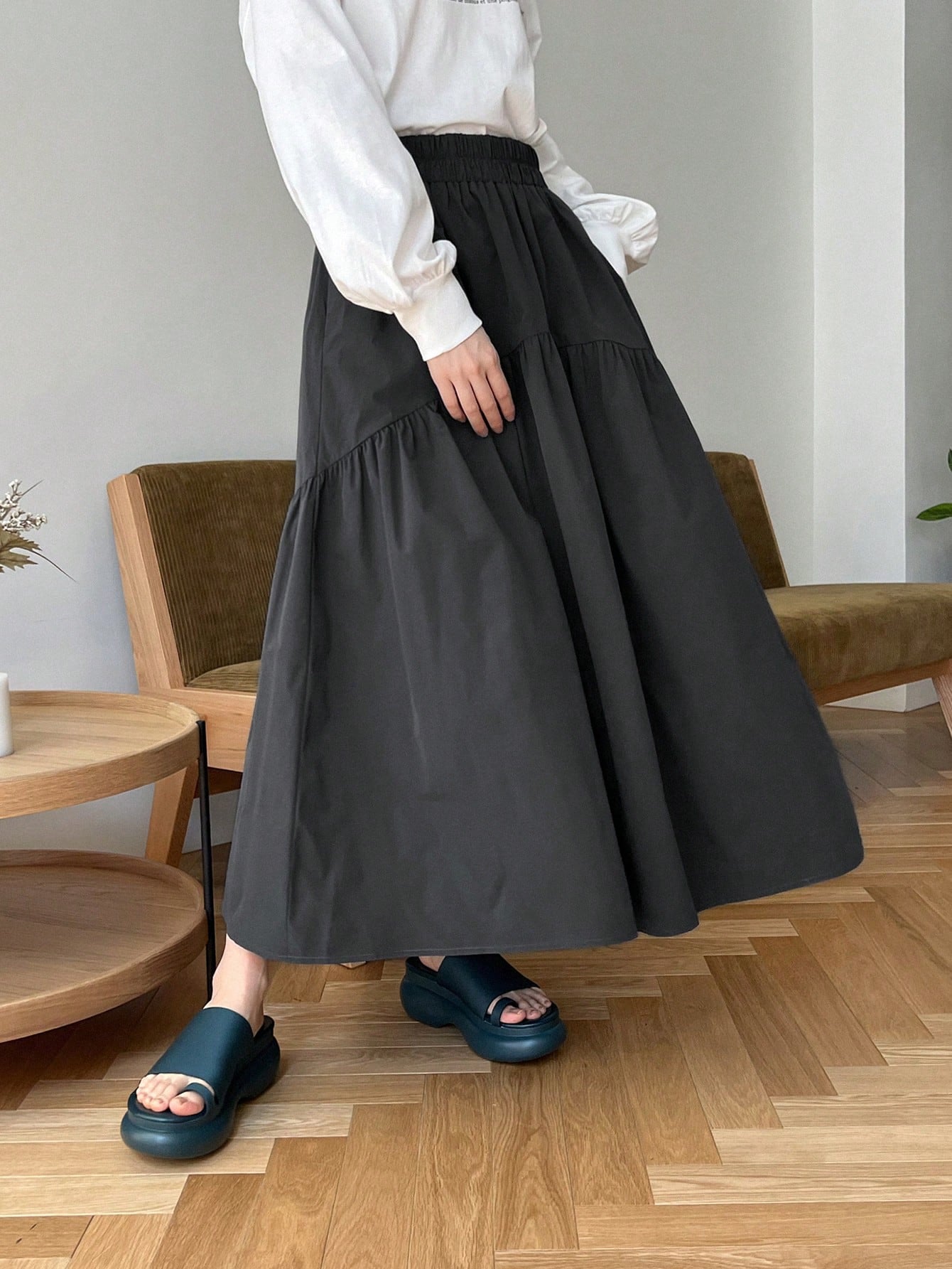 SHEIN DAZY Ruffle Hem Skirt