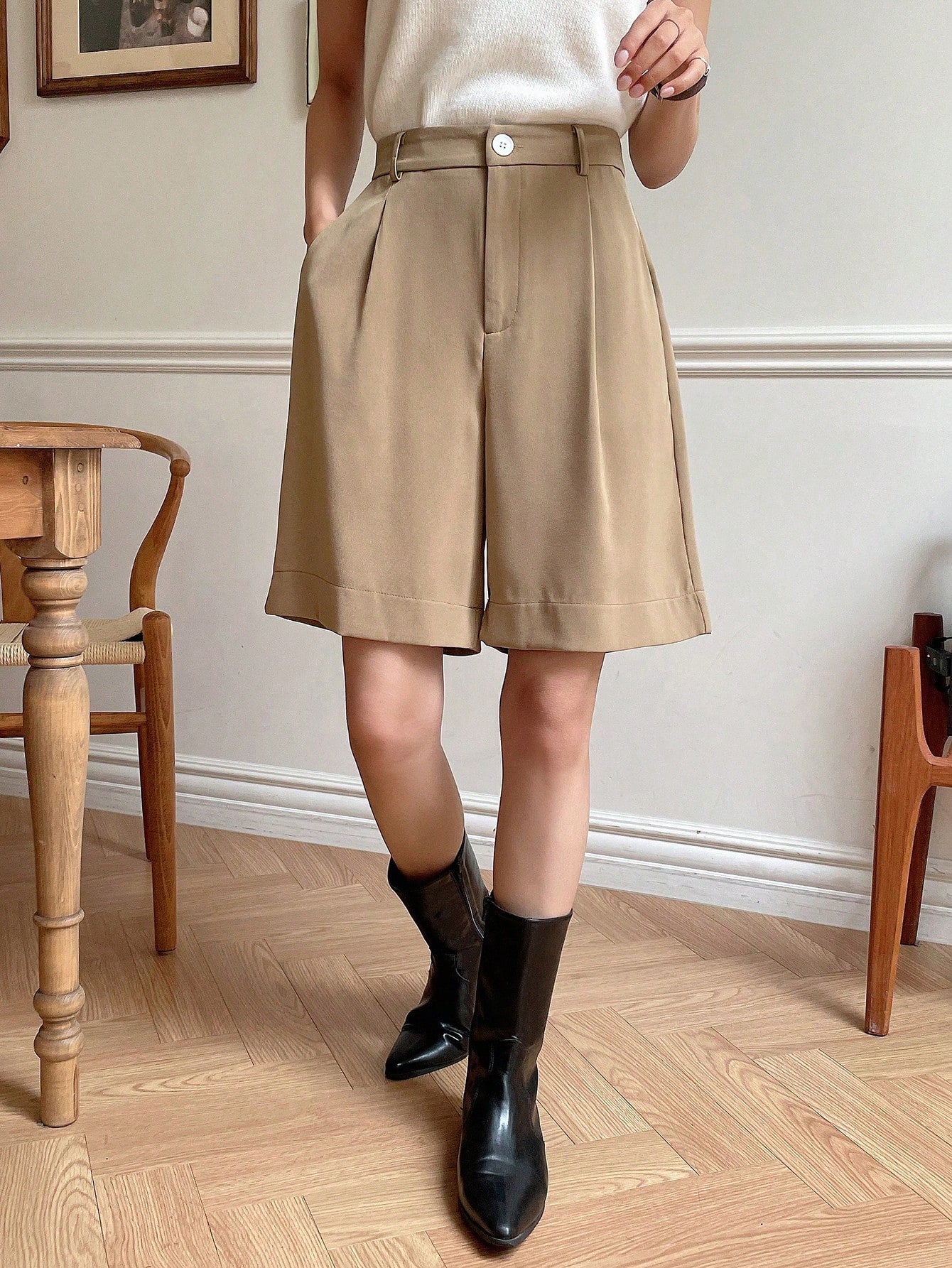 DAZY Slant Pocket Pleated Wide-Leg Shorts