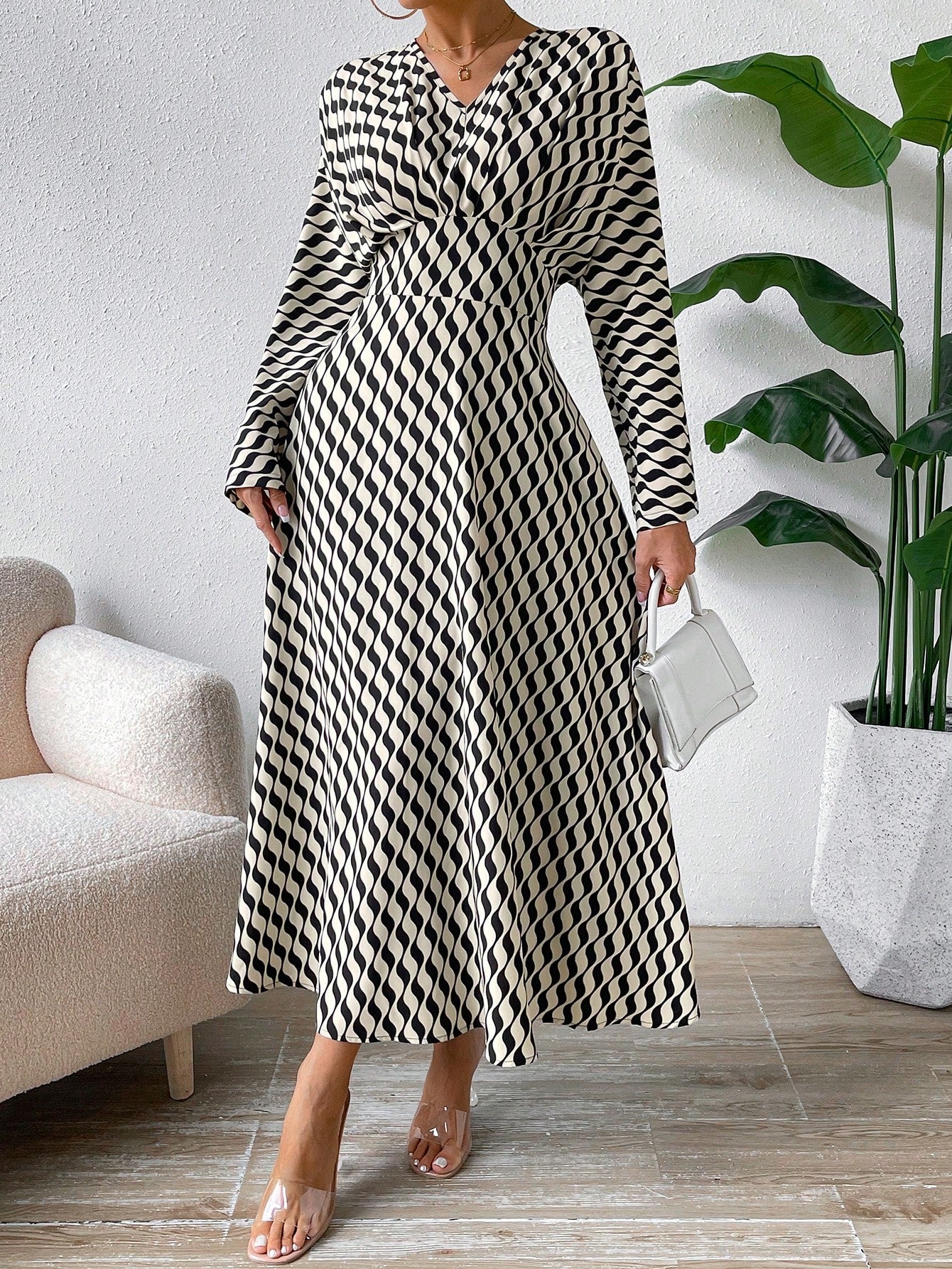 SHEIN Calvaya Zigzag Print Maxi Dress
