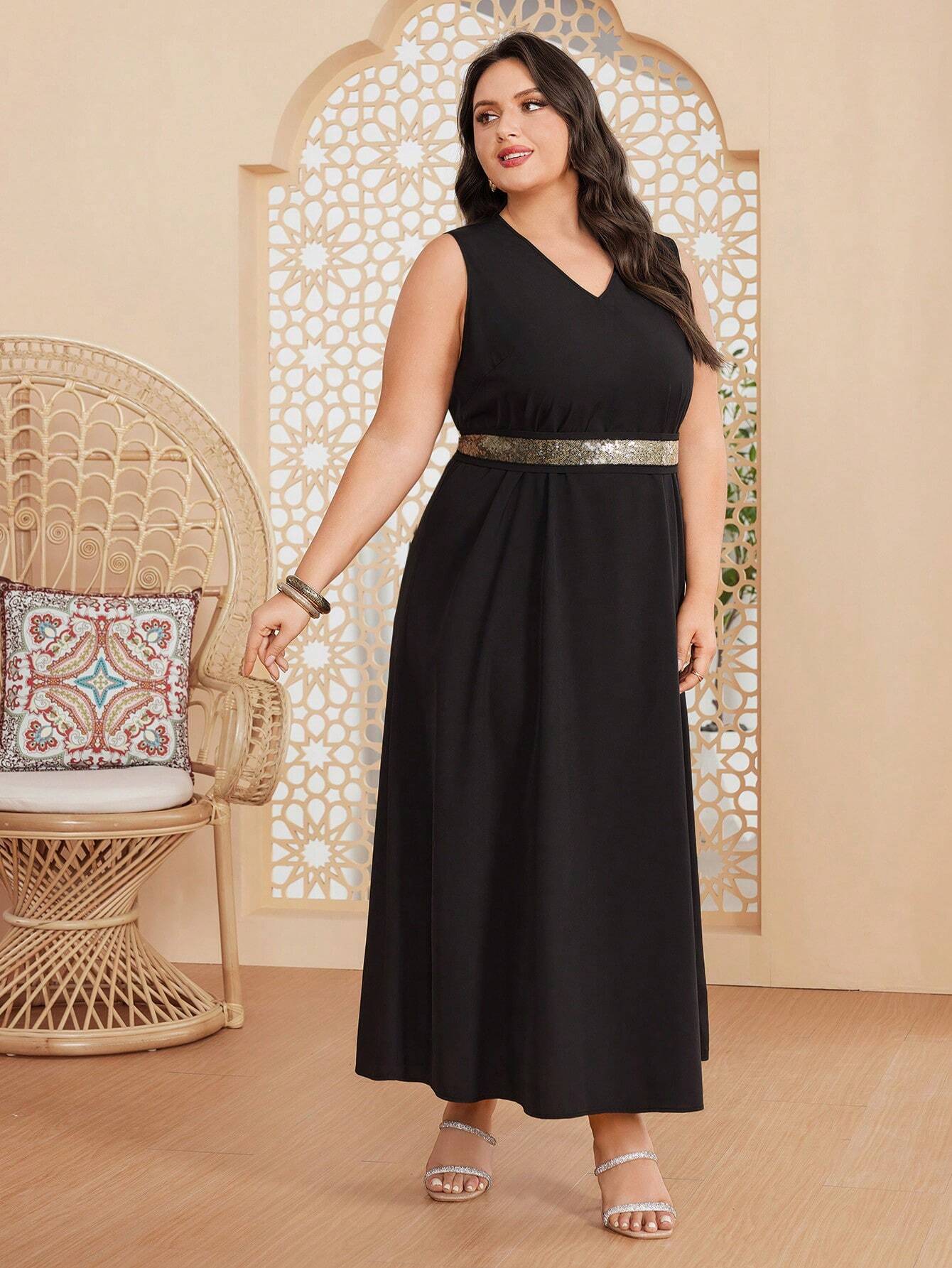 SHEIN Black Maxi Dress & Gold Print Jacket Set