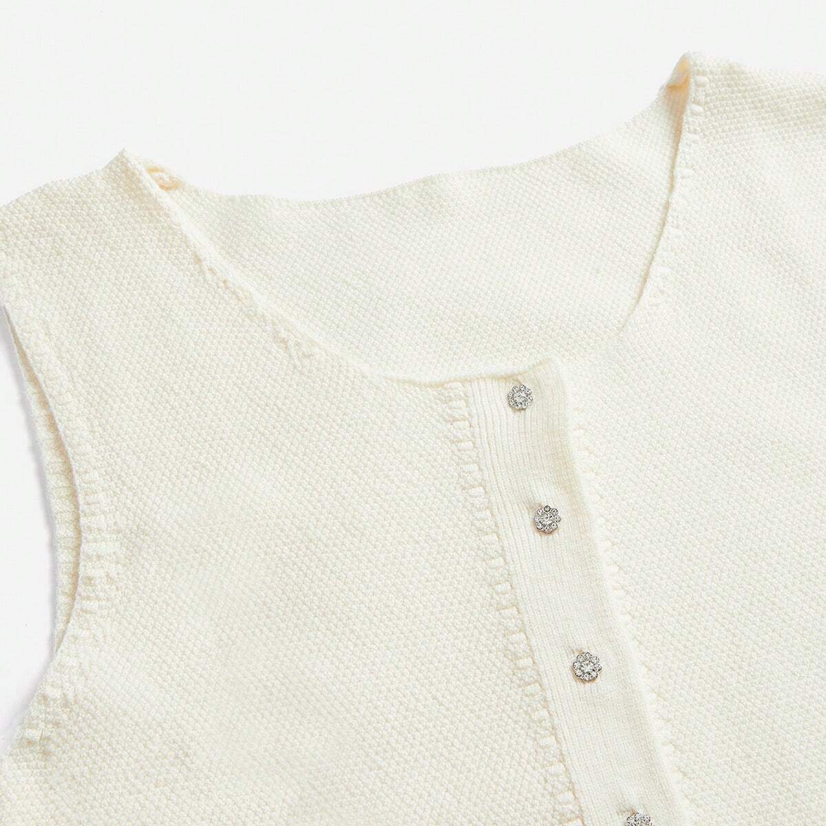 Anewsta Ruffled Waist Knitted Pearl – Off White