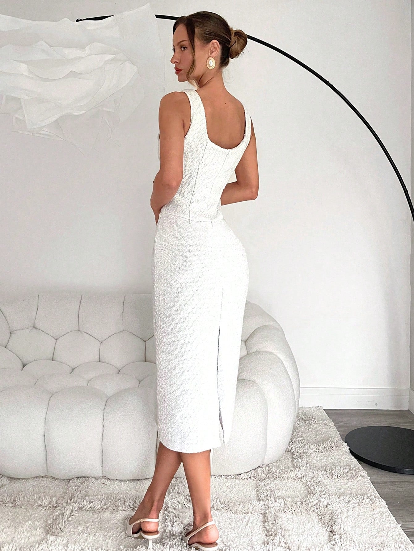 Chiquease White Tweed U-Neck Slim Dress