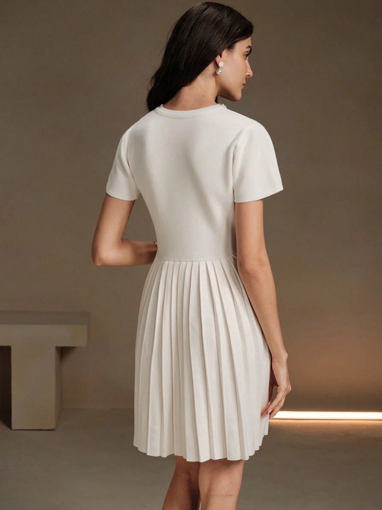 Anewsta Ruffled Waist Knitted Pearl – Off White