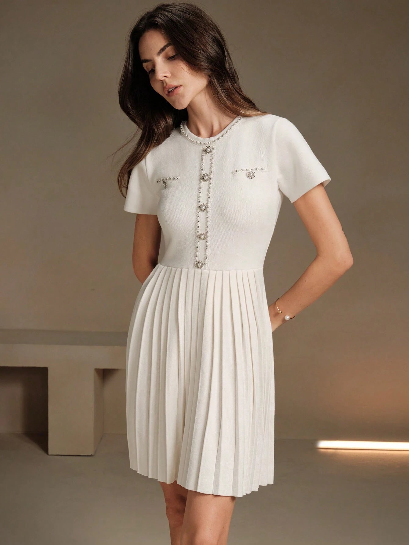 Anewsta Ruffled Waist Knitted Pearl – Off White