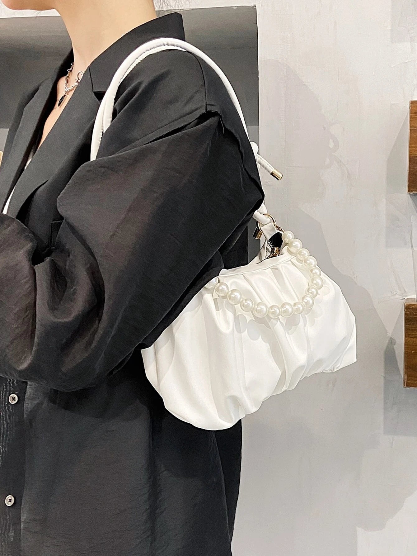 Minimalist Faux Pearl Decor Ruched Bag