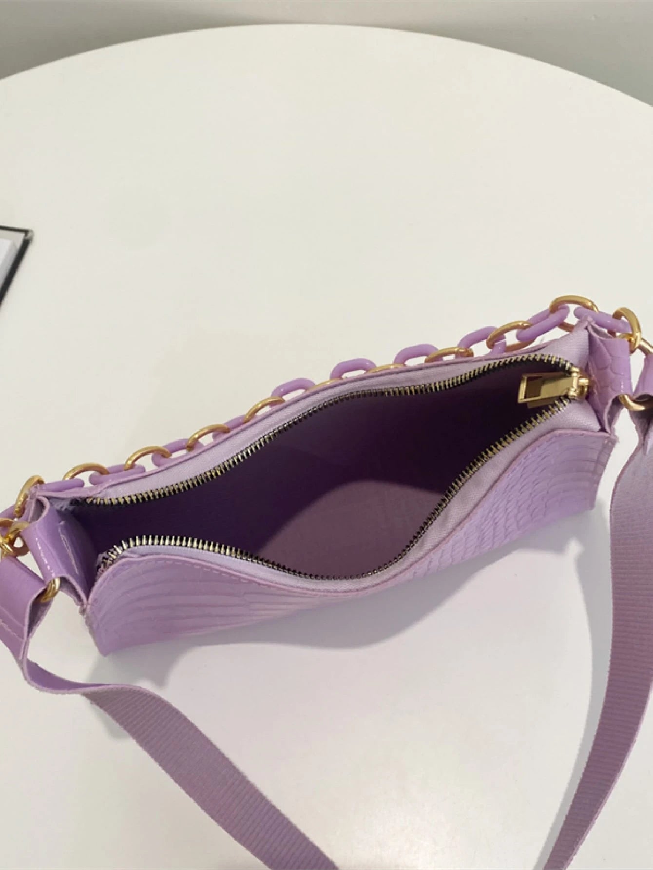 SHEIN Chain Decor Crocodile Embossed Bag