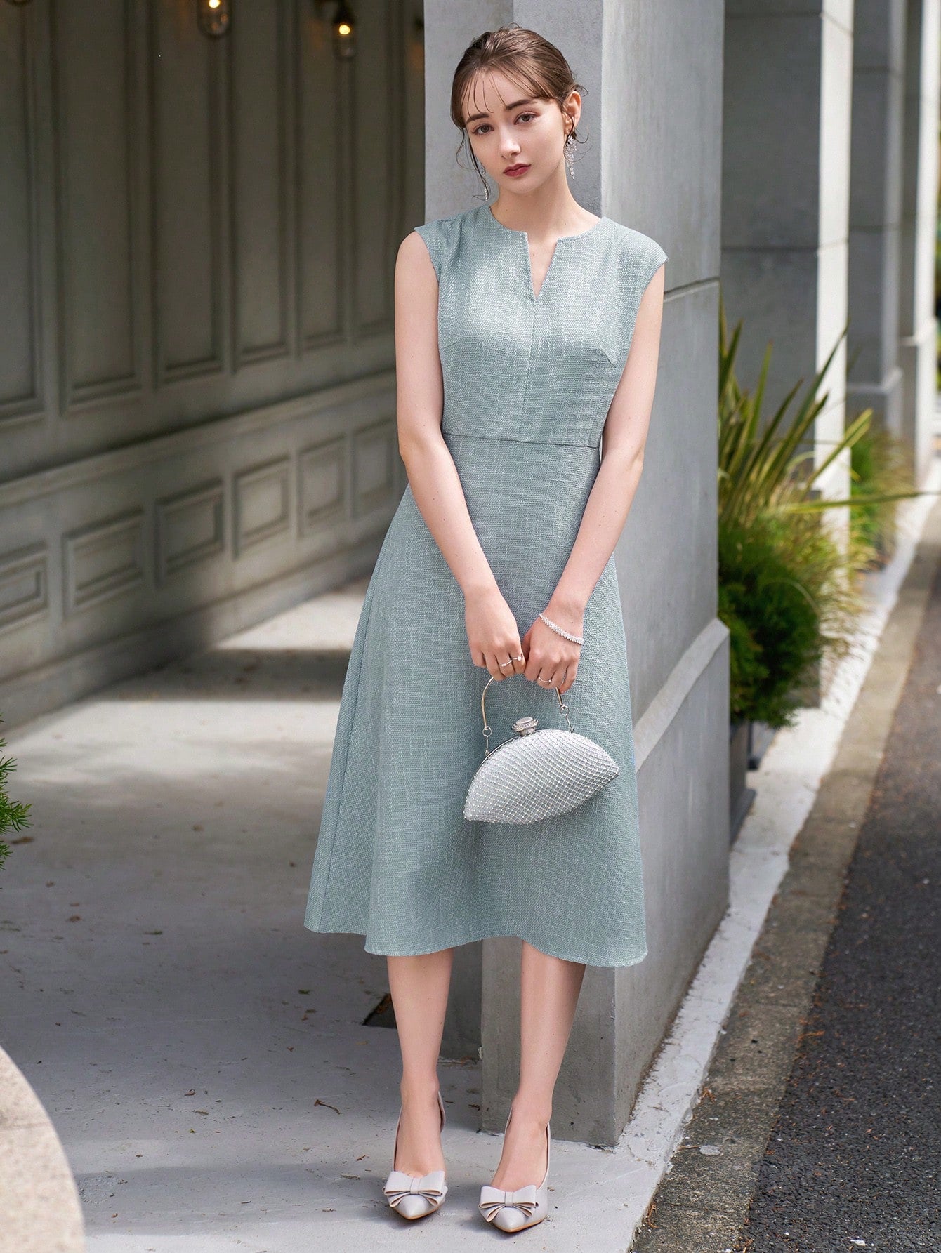 SHEIN DAZY Solid Notched Neckline A-line Dress