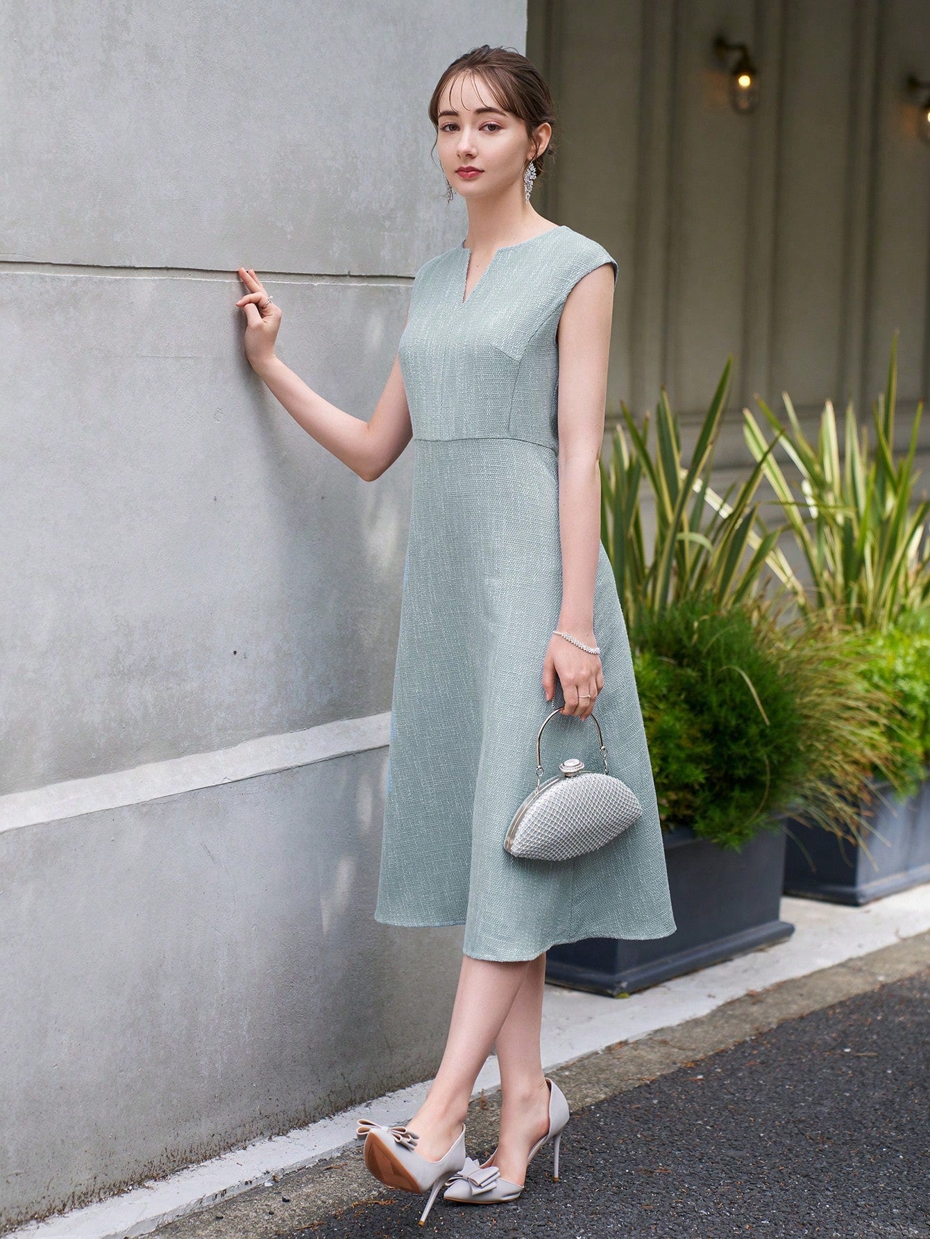 SHEIN DAZY Solid Notched Neckline A-line Dress