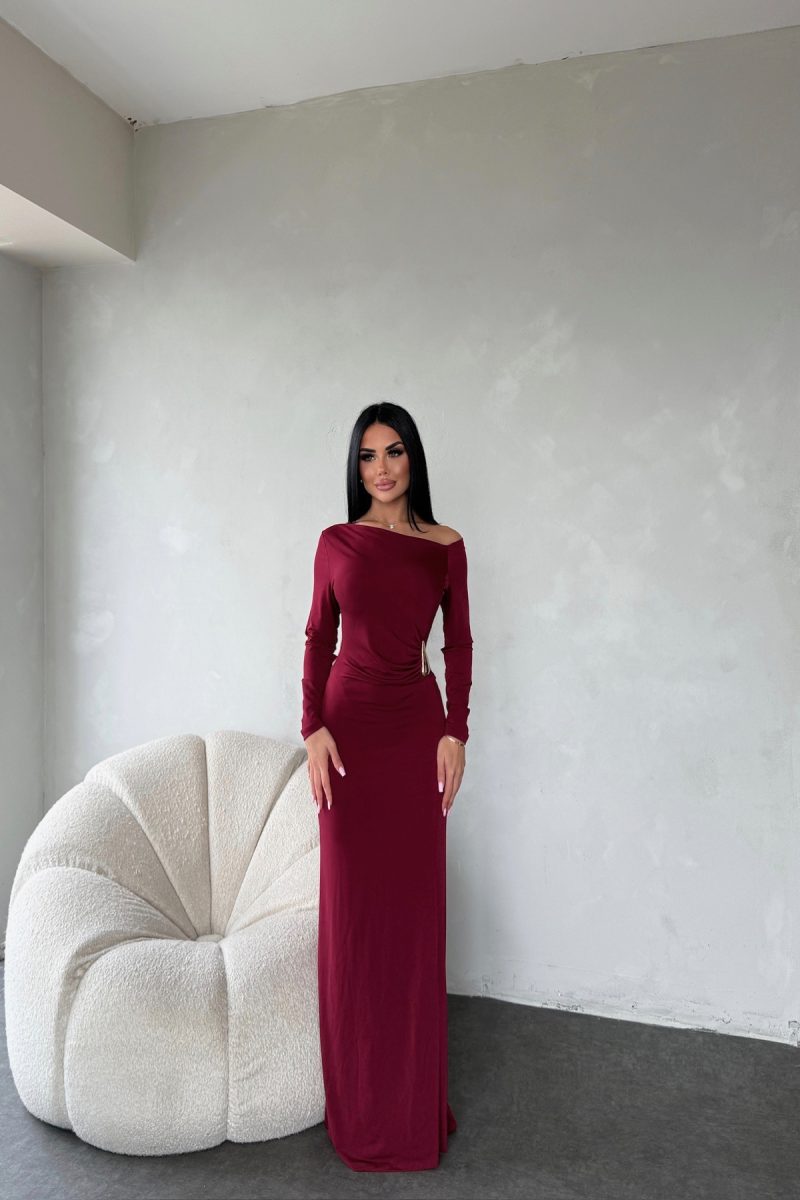 THE PRESTIGE BURGUNDY LYCRA GOWN