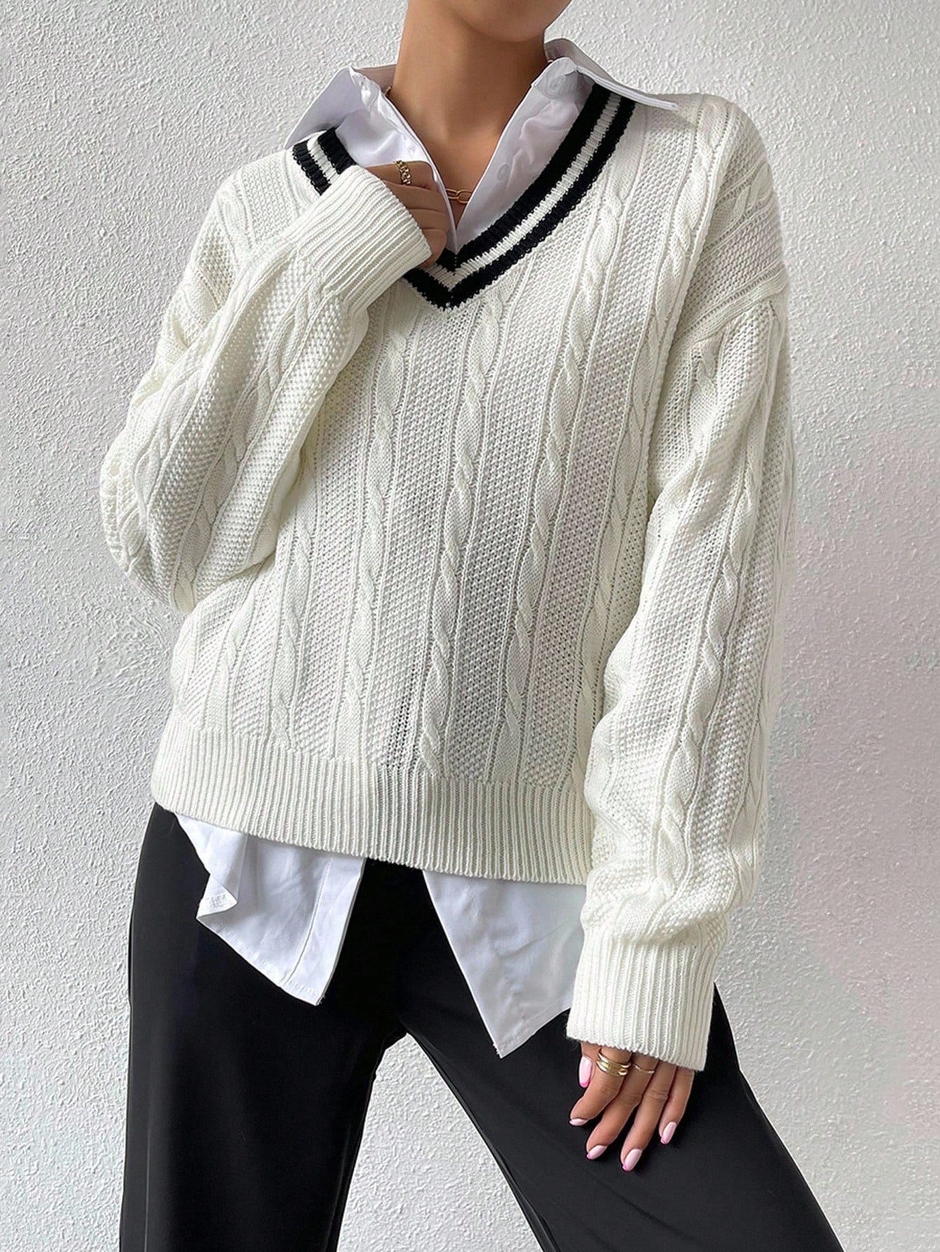 Ritzy Row V-Neck Loose Knit Sweater – XS