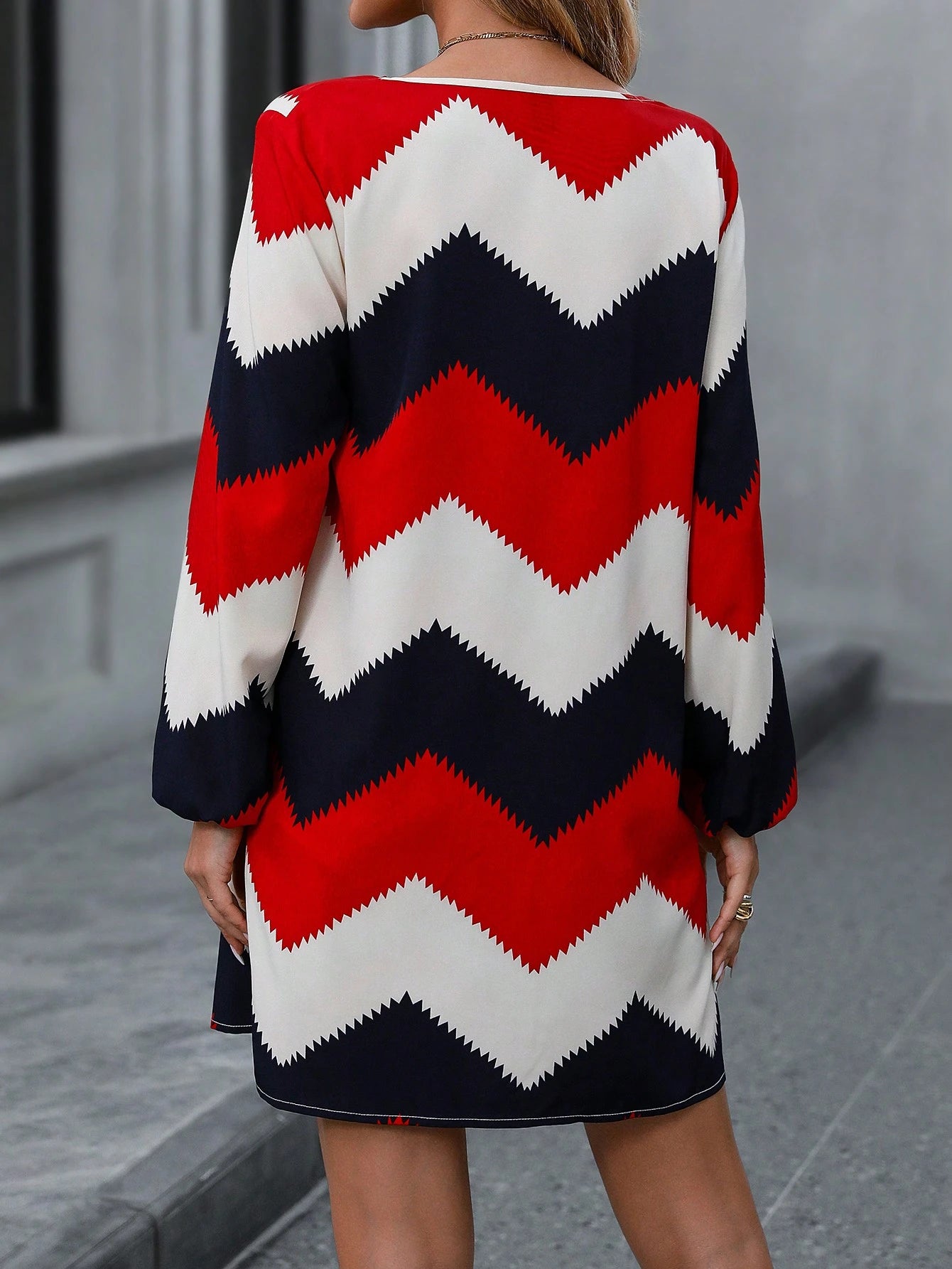 SHEIN Clasi Chevron Print Lantern Sleeve Tunic Dress