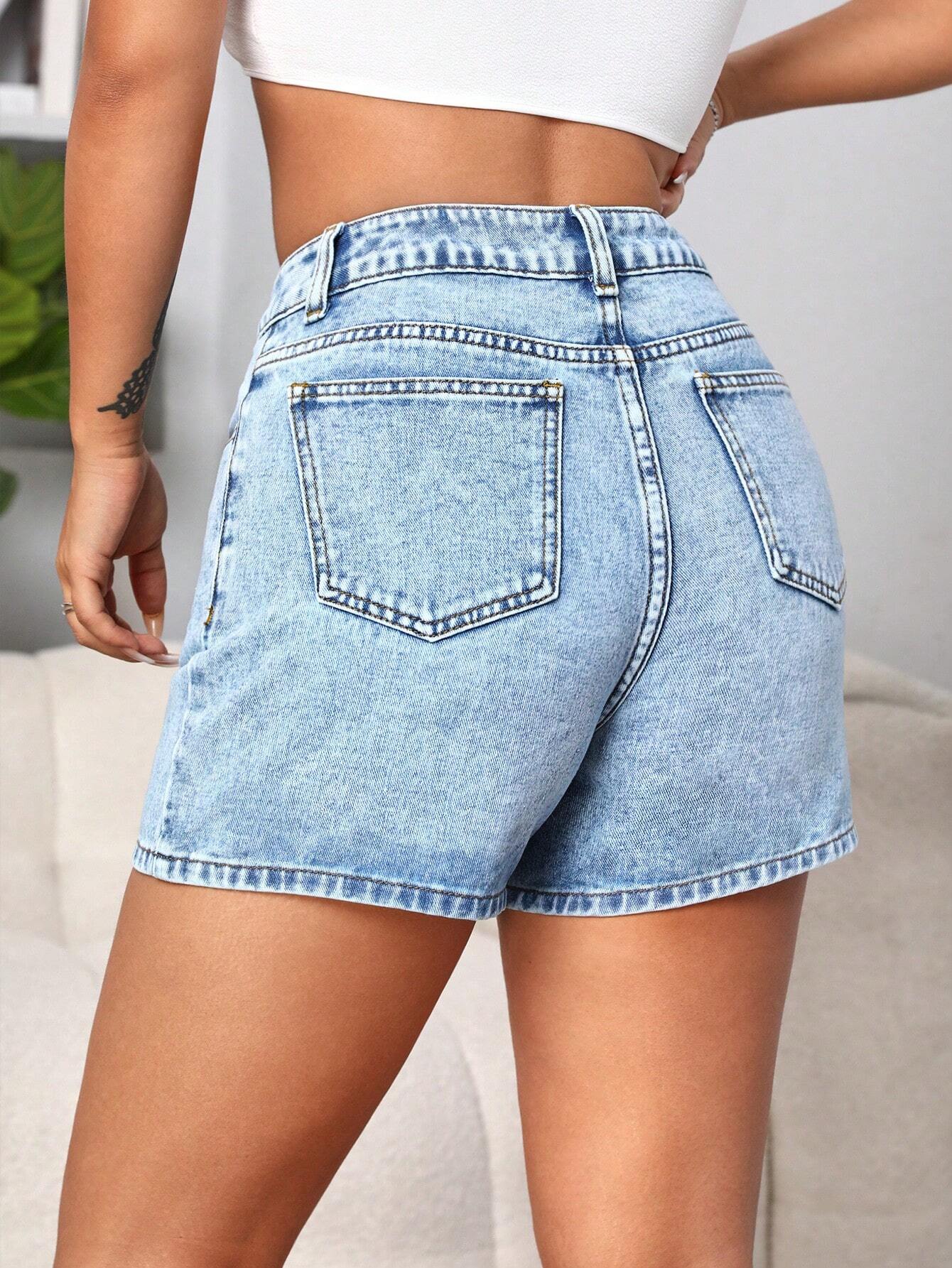 SHEIN Women's Shorts Letter Patched Detail Denim Shorts