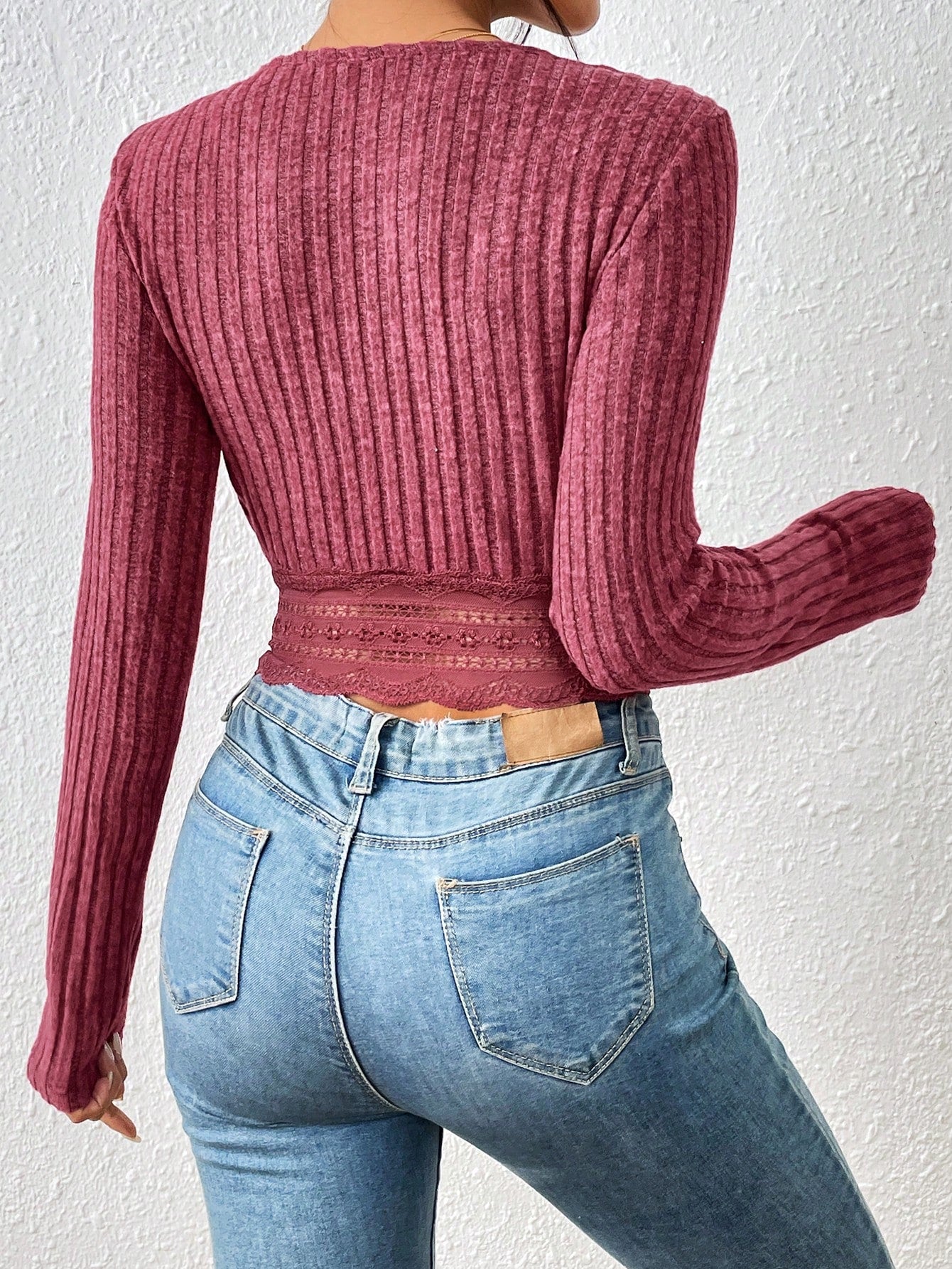 SHEIN Frenchy Contrast Lace Crop Tee