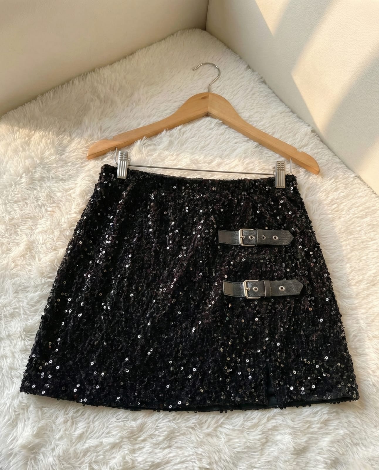 SHEIN ICON Buckle Detail Sequin Skirt