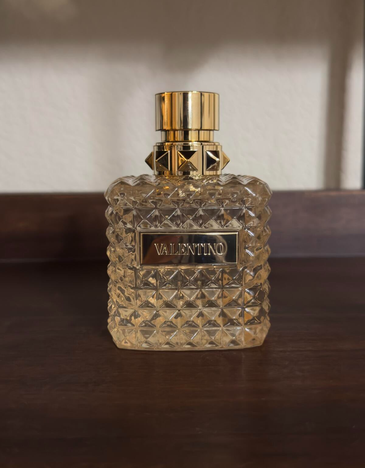 Valentino Born in Roma The Gold Donna EDP