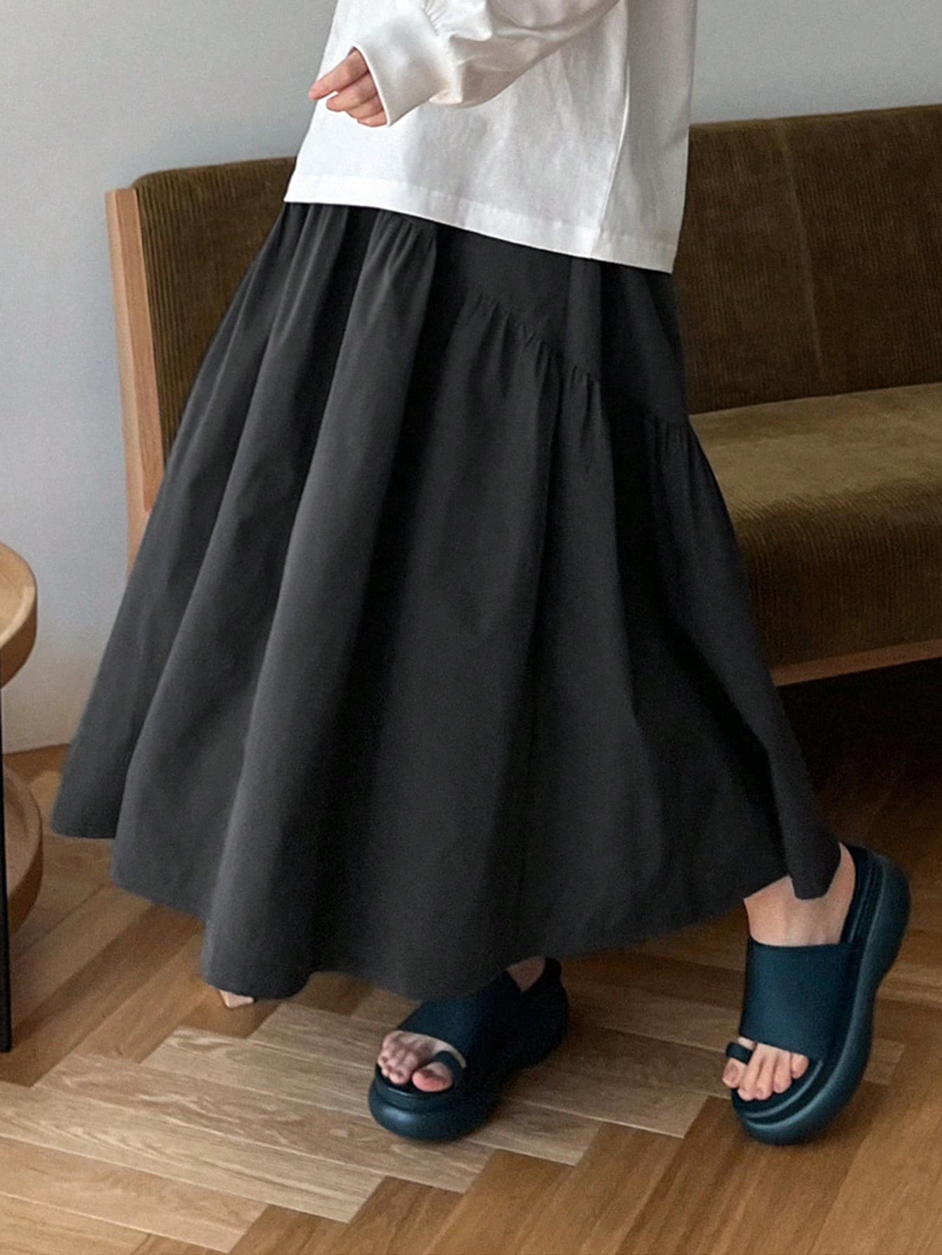 SHEIN DAZY Ruffle Hem Skirt