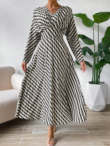 SHEIN Calvaya Zigzag Print Maxi Dress