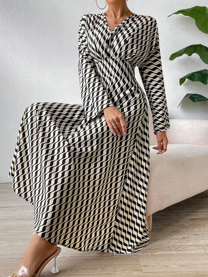 SHEIN Calvaya Zigzag Print Maxi Dress