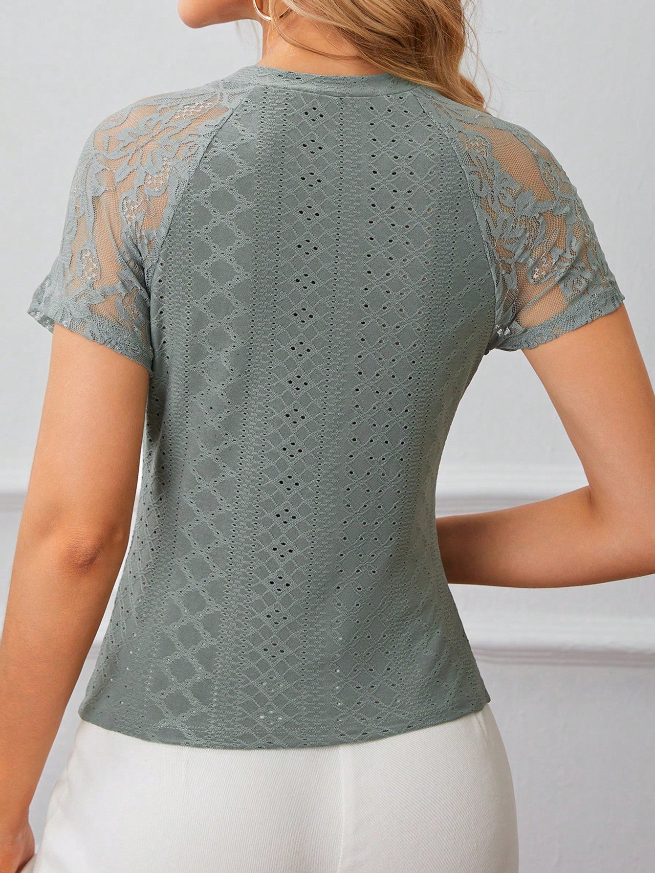 SHEIN Frenchy  Contrast Lace Sleeve Embroidered Tee