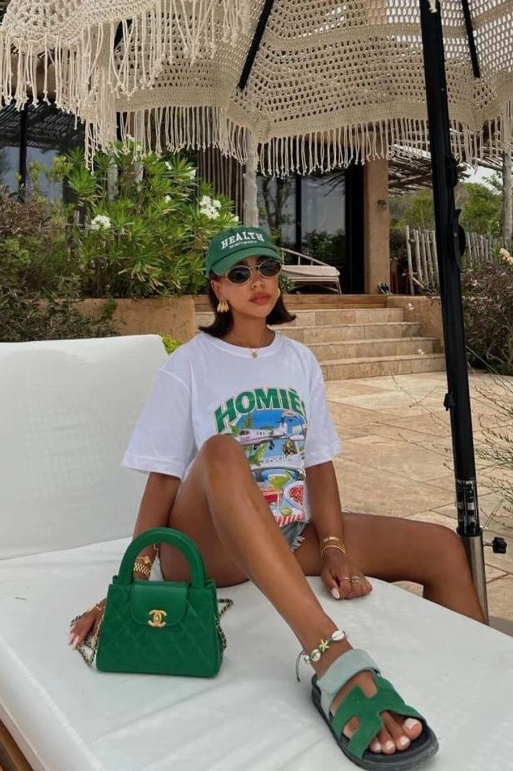 SHEIN HOMIÈS La Buenavida Oversized Graphic Tee