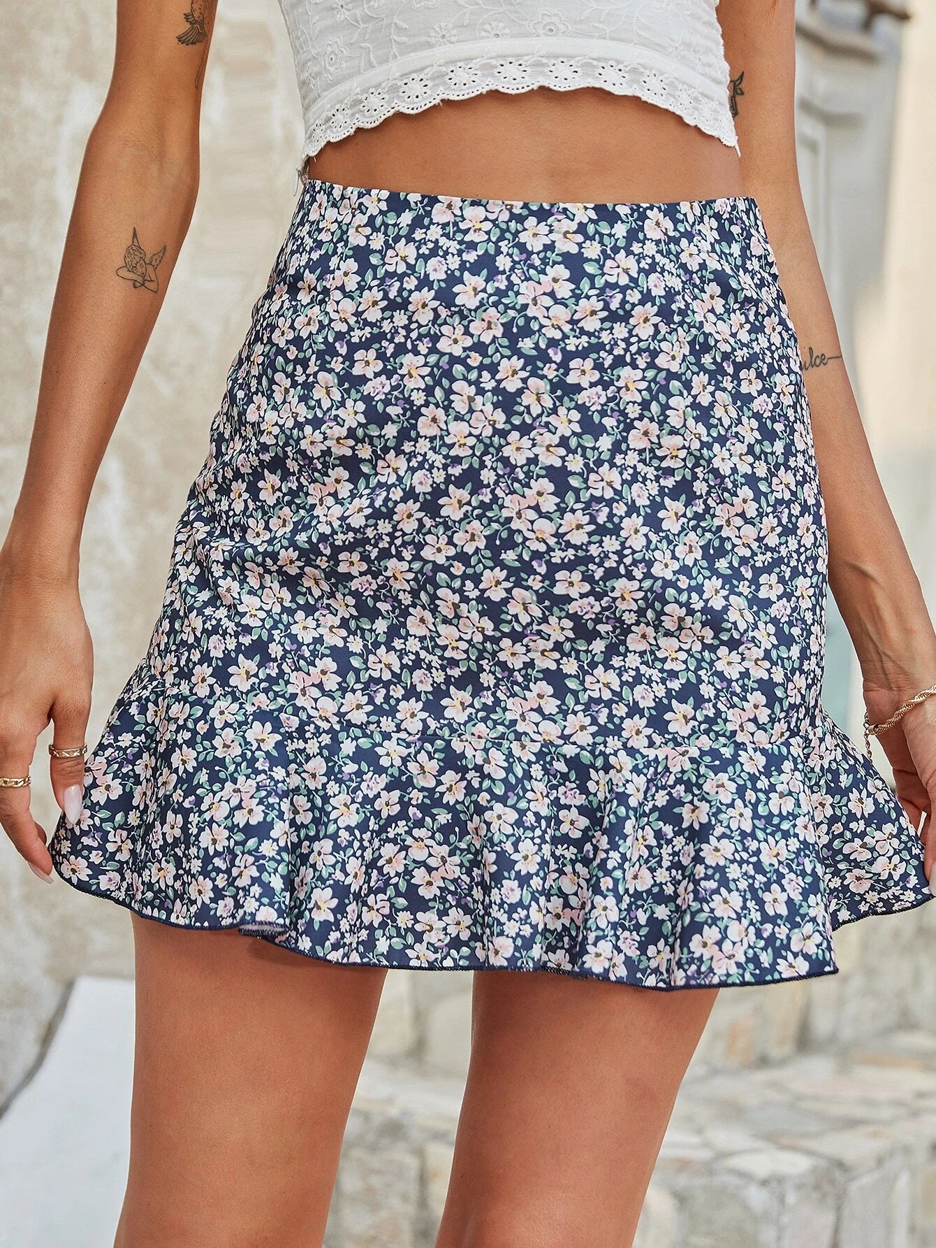 Allover Floral Print Ruffle Hem Skirt