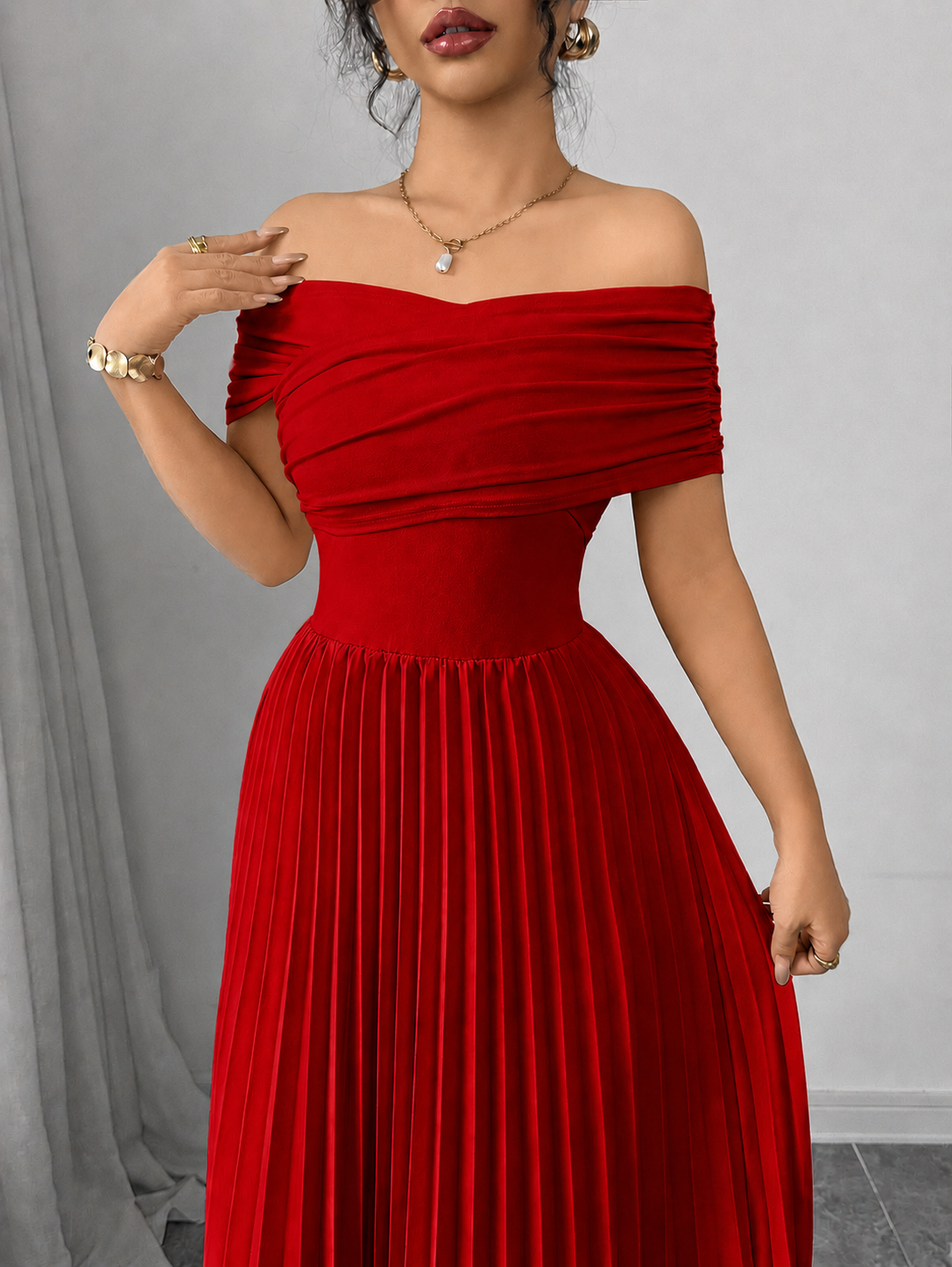 THE SCARLET INFINITE DRAPE PLEATED DRESS