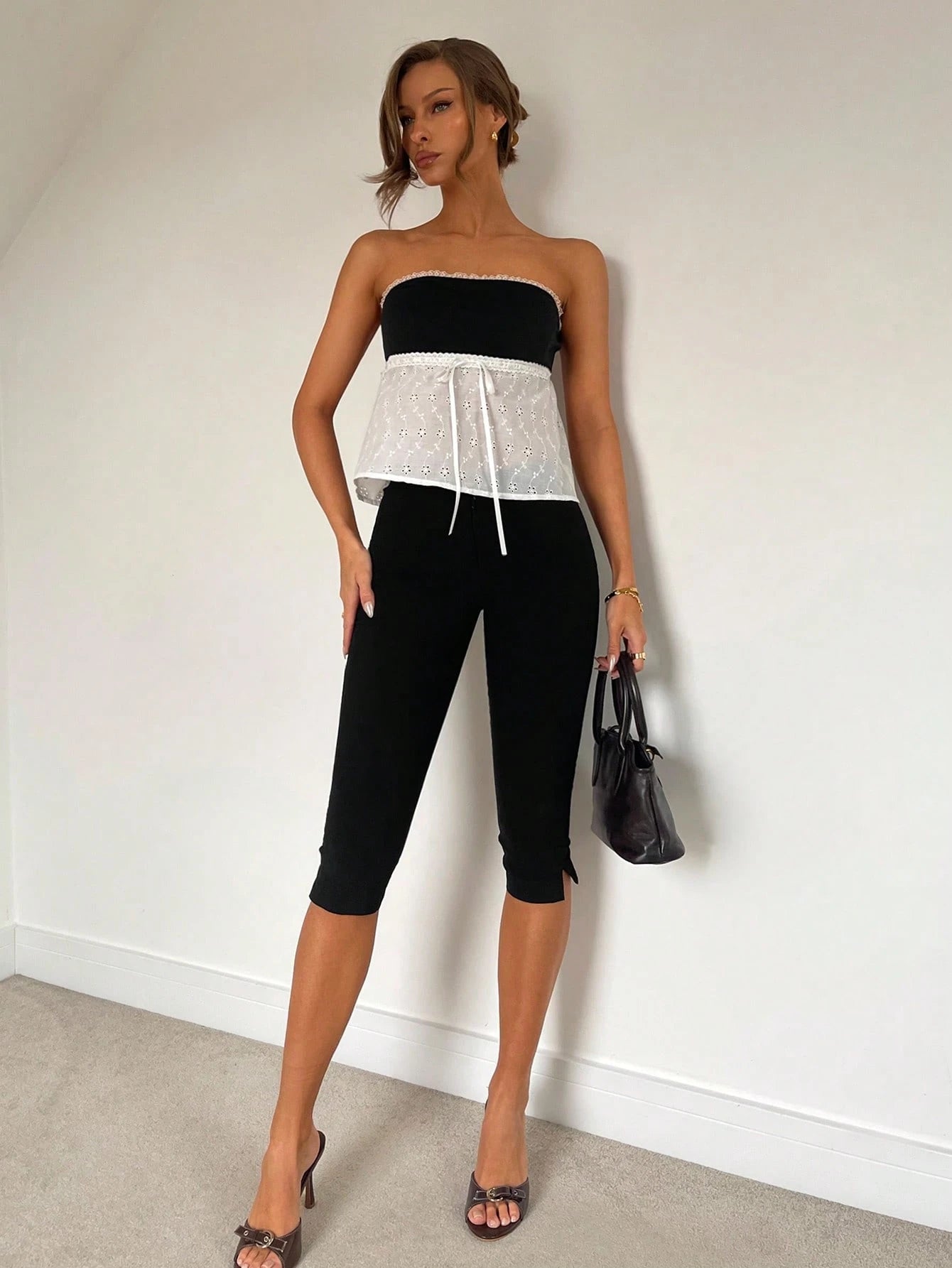 Chiquease Contrast Lace Bandeau Cropped Top