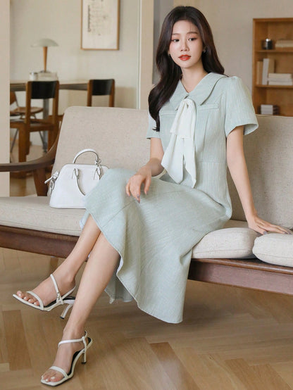 SHEIN DAZY Contrast Collar Fishtail Midi Dress