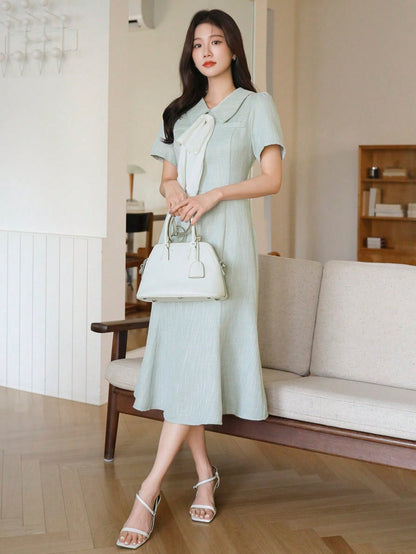 SHEIN DAZY Contrast Collar Fishtail Midi Dress