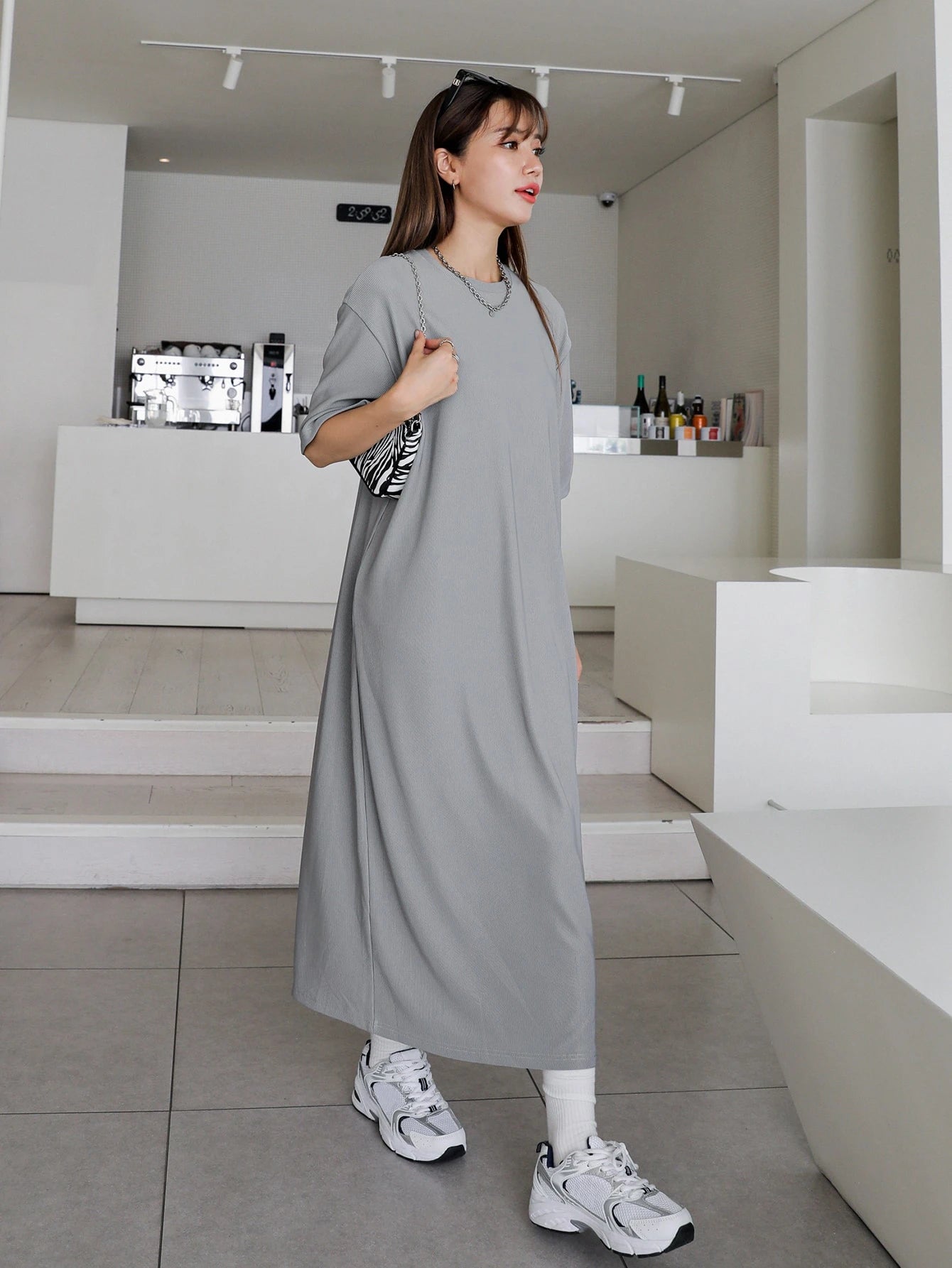 SHEIN DAZY Solid Drop Shoulder Tee Dress