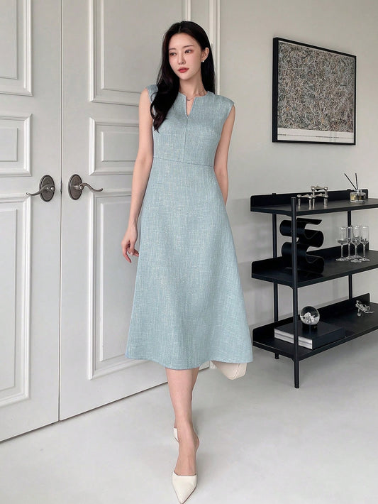 SHEIN DAZY Solid Notched Neckline A-line Dress