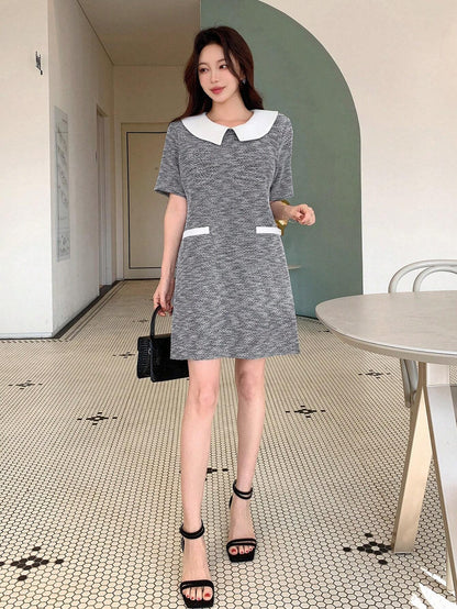 DAZY - Contrast Color Peter Pan Collar Mini Dress