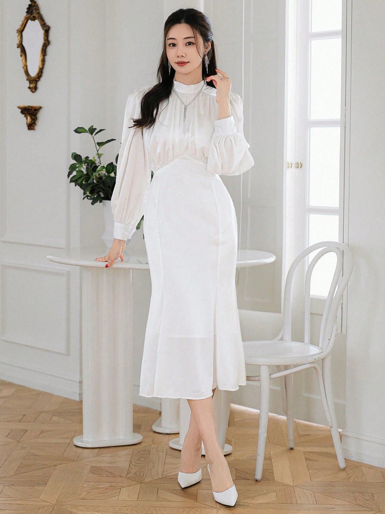 DAZY SILKY STAND COLLAR FISHTAIL DRESS