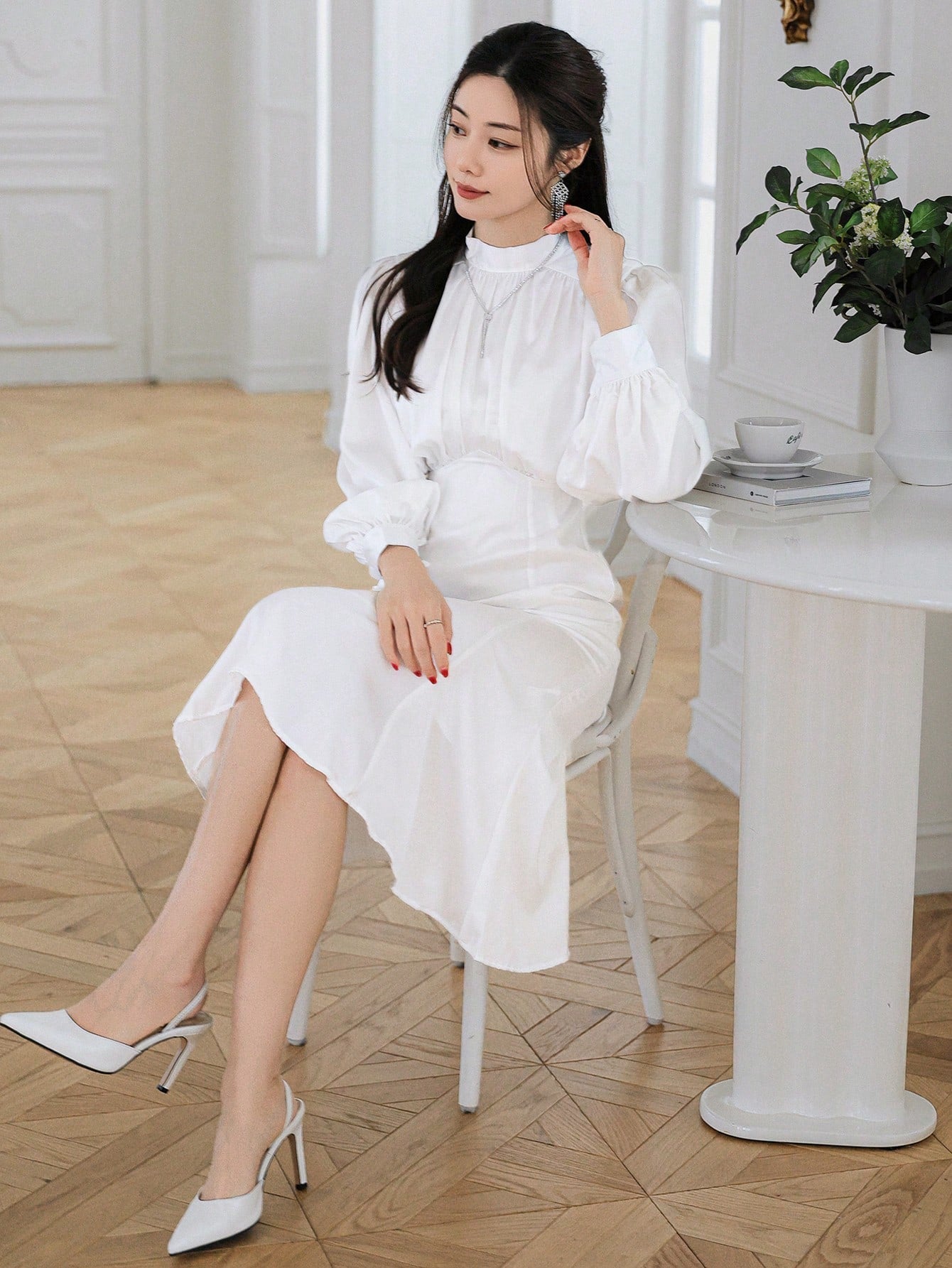 DAZY SILKY STAND COLLAR FISHTAIL DRESS
