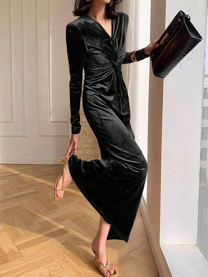 Elegant Solid Color Velvet Twist Detail Bodycon Long Dress