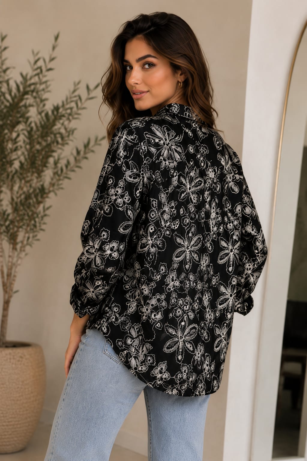 THE NOIR BLOOM RELAXED SHIRT