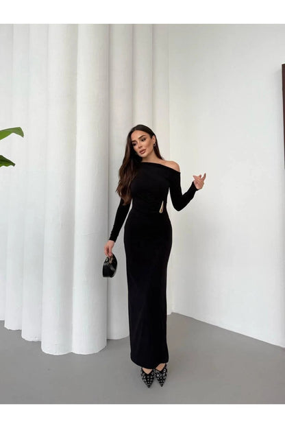THE NOIR PRESTIGE LYCRA GOWN