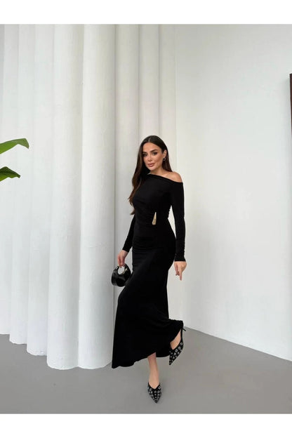 THE NOIR PRESTIGE LYCRA GOWN