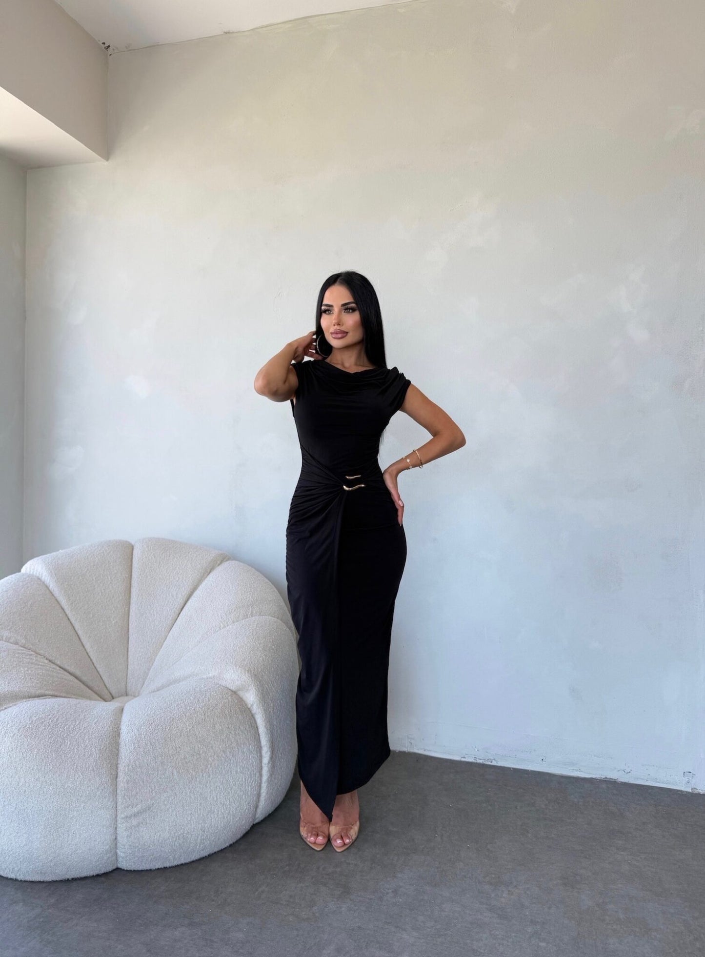 THE ROYAL PLEATED MAXI GOWN - Black