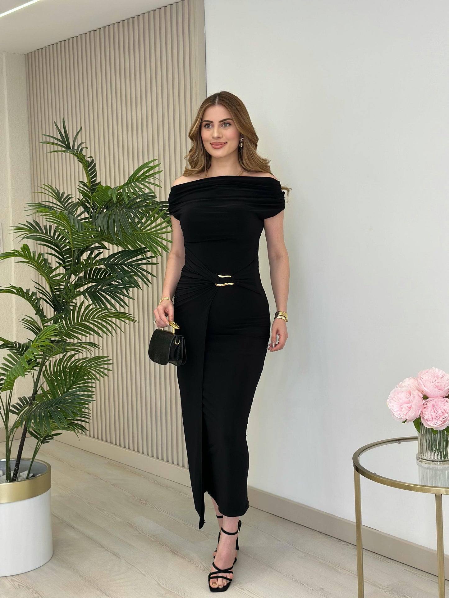 THE ROYAL PLEATED MAXI GOWN - Black