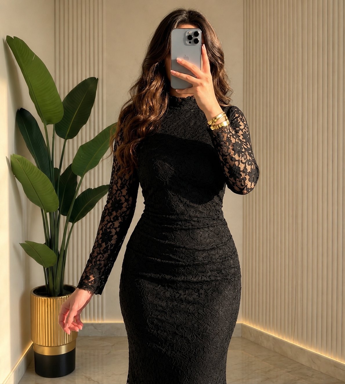 THE ROYAL HIGH-NECK LACE GOWN - Black